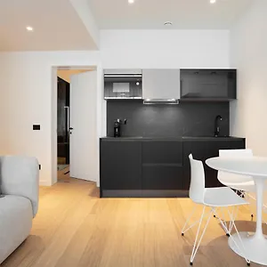 Sant'ambrogio Apartments, Reception H24 , מילאנו איטליה